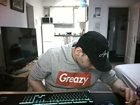 mihaimichael online show from April 2026 12:01:02 AM