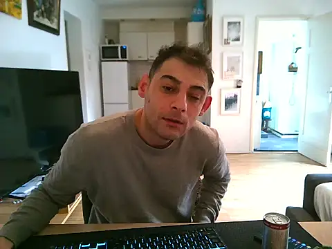 mihaimichael online show from May 2026 11:44:01 AM
