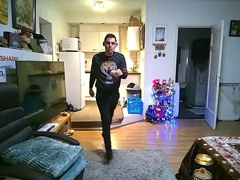 Snapshot of mihaimichael chatting on November 2025 12:21:02 AM mihaimichael online show from November 2025 12:21:02 AM