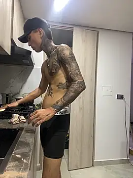 Herem369 online show from November 2025 03:21:02 AM