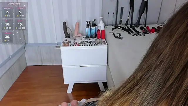 Snapshot of mileyerikson chatting on February 2026 04:43:02 AM mileyerikson online show from February 2026 04:43:02 AM