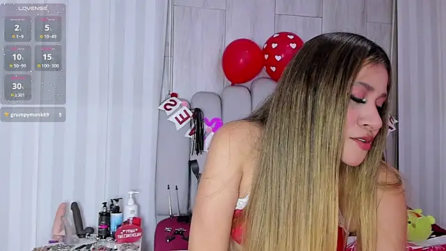 Snapshot of mileyerikson chatting on February 2026 02:56:01 AM mileyerikson online show from February 2026 02:56:01 AM