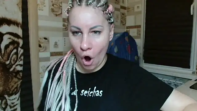TherestlessKitty online show from April 2026 10:22:01 PM