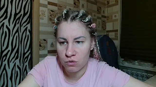 TherestlessKitty online show from May 2026 10:13:02 PM