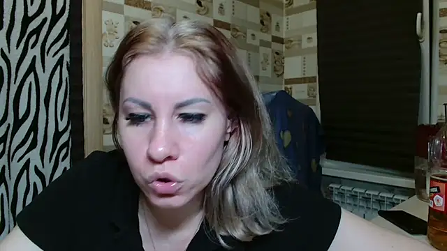 TherestlessKitty online show from June 2026 10:15:01 PM