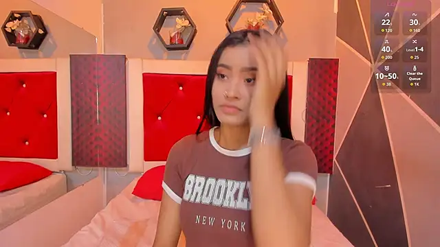 Snapshot of Karoll014 chatting on October 2025 12:37:02 PM Karoll014 online show from October 2025 12:37:02 PM