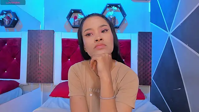 Karoll014 online show from September 2025 11:55:01 AM