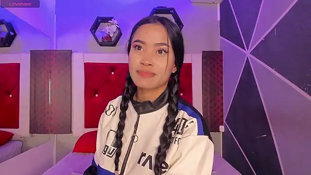 Snapshot of Karoll014 chatting on March 2026 11:38:02 AM Karoll014 online show from March 2026 11:38:02 AM