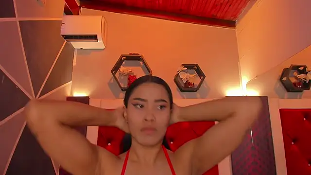 Snapshot of Karoll014 chatting on March 2026 11:54:01 AM Karoll014 online show from March 2026 11:54:01 AM