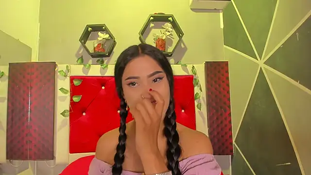 Snapshot of Karoll014 chatting on February 2026 12:22:02 PM Karoll014 online show from February 2026 12:22:02 PM