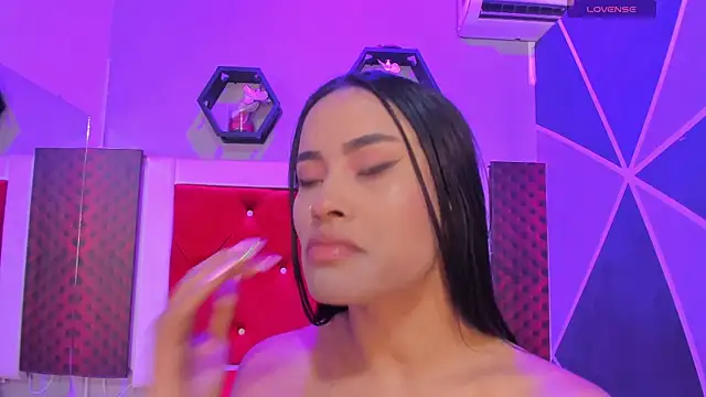 Karoll014 online show from October 2025 11:44:01 AM