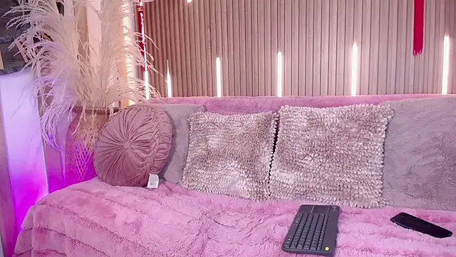 Tayzon Foxxx online show from April 2026 08:49:01 AM