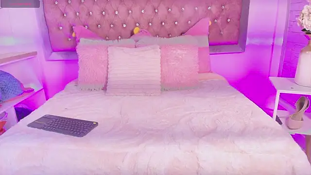 Tayzon Foxxx online show from March 2026 01:29:02 PM