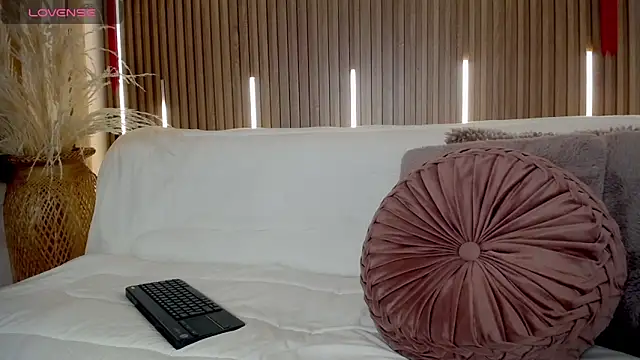 Tayzon Foxxx online show from April 2026 08:22:02 PM