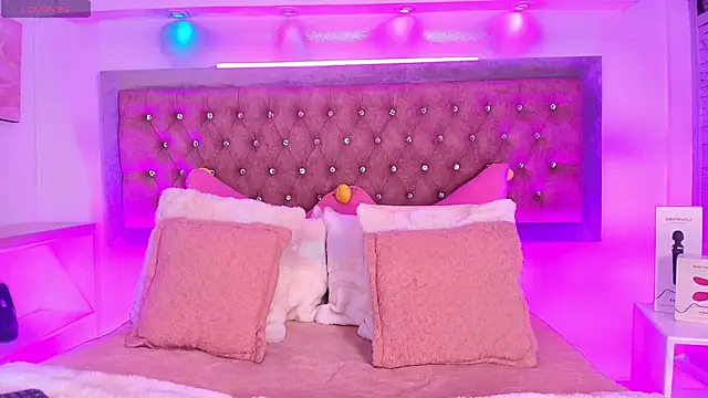 Tayzon Foxxx online show from November 2025 12:41:01 PM