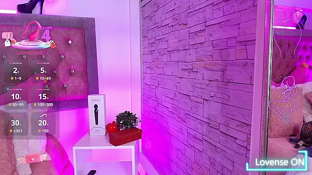 Tayzon Foxxx online show from October 2025 11:31:02 AM