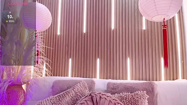 Tayzon Foxxx online show from March 2026 08:23:02 PM