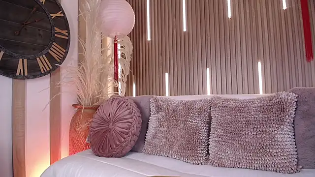 Tayzon Foxxx online show from March 2026 08:10:01 PM