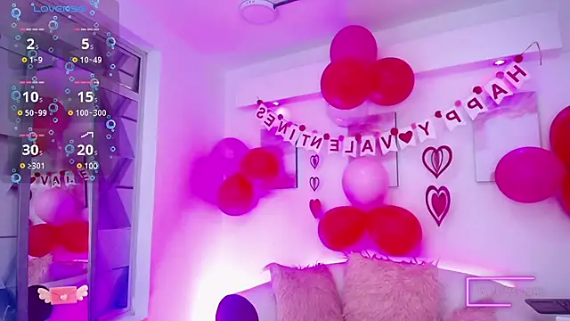 Snapshot of Tayzon_Foxxx chatting on February 2025 09:04:01 PM Tayzon Foxxx online show from February 2025 09:04:01 PM
