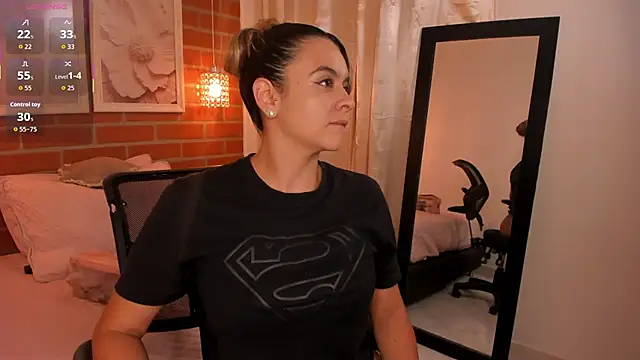 IsabelaSantana online show from September 2025 01:38:02 AM