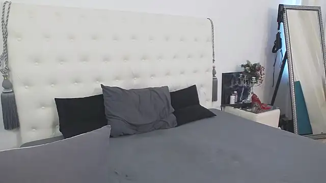 AlinaOnly online show from April 2026 10:50:02 AM