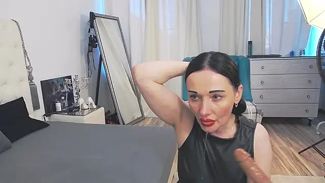 Snapshot of AlinaOnly chatting on November 2025 11:14:01 AM AlinaOnly online show from November 2025 11:14:01 AM