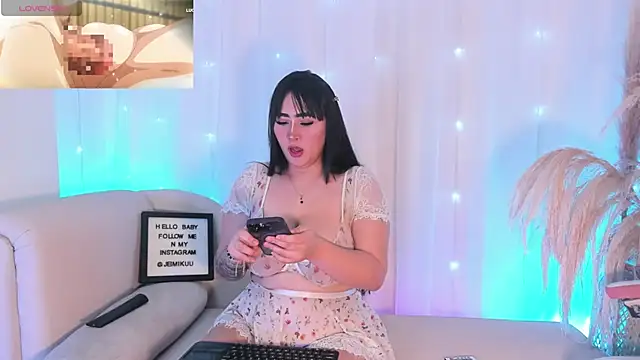 Snapshot of mikuru_hara chatting on November 2025 12:22:01 AM mikuru hara online show from November 2025 12:22:01 AM