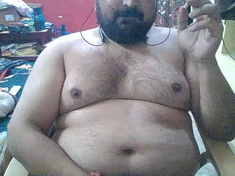 Snapshot of ARYANAVAILABLE chatting on December 2025 10:32:02 PM ARYANAVAILABLE online show from December 2025 10:32:02 PM