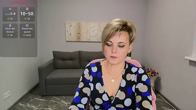 Julia Wilsone online show from February 2026 01:24:02 PM