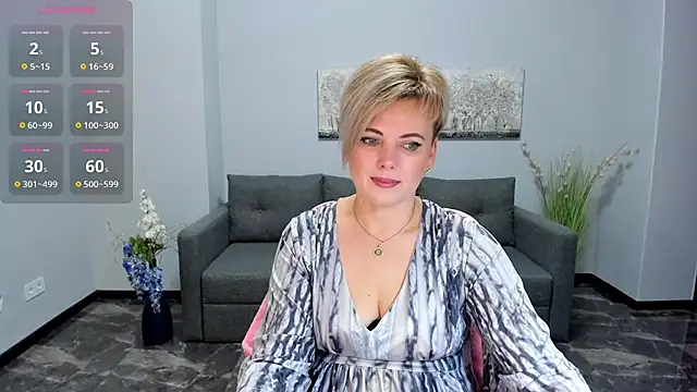 Julia Wilsone online show from December 2025 06:48:01 AM