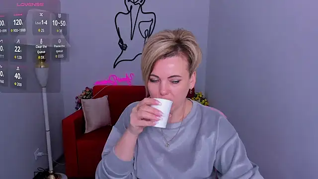 Julia Wilsone online show from February 2026 06:57:02 AM