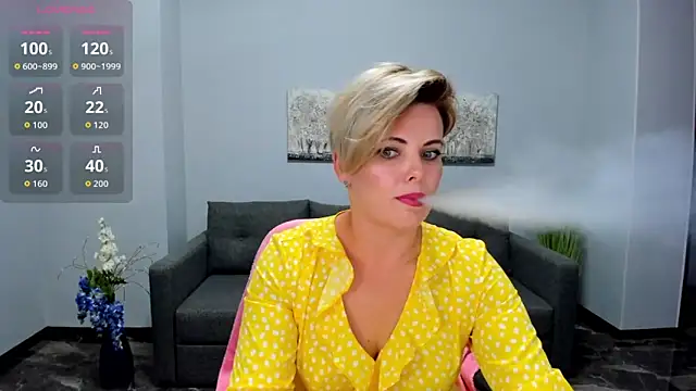 Snapshot of Julia_Wilsone chatting on October 2025 12:50:02 PM Julia Wilsone online show from October 2025 12:50:02 PM