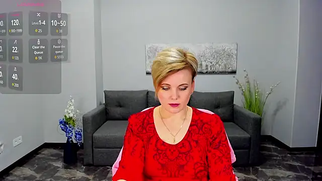 Julia Wilsone online show from February 2026 01:00:01 PM