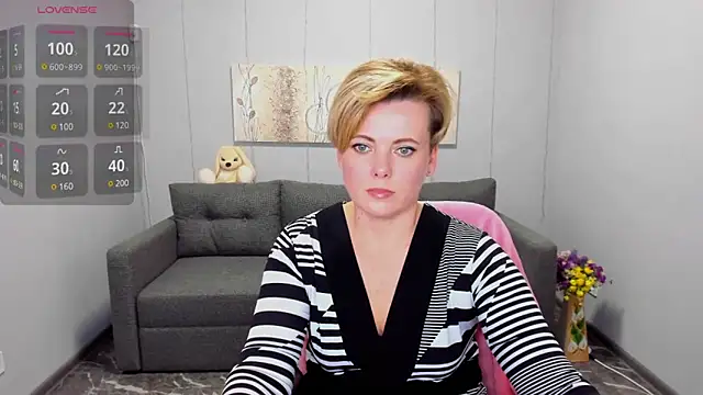 Snapshot of Julia_Wilsone chatting on January 2025 01:09:01 PM Julia Wilsone online show from January 2025 01:09:01 PM