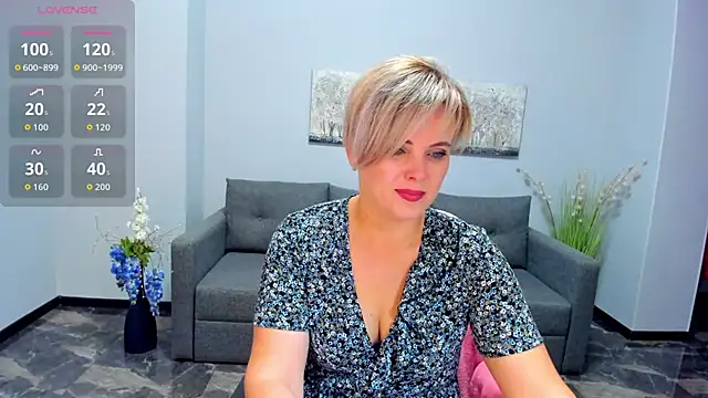 Julia Wilsone online show from October 2025 05:51:02 AM