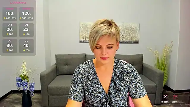 Snapshot of Julia_Wilsone chatting on September 2025 12:01:02 PM Julia Wilsone online show from September 2025 12:01:02 PM