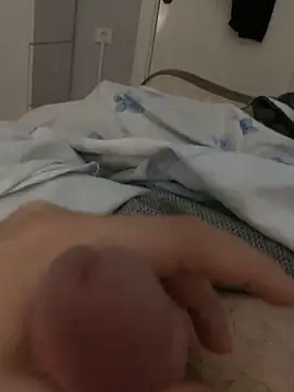 Snapshot of Erenn34 chatting on September 2025 10:03:02 PM Erenn34 online show from September 2025 10:03:02 PM