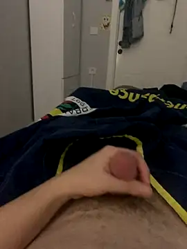 Snapshot of Erenn34 chatting on October 2025 12:12:01 AM Erenn34 online show from October 2025 12:12:01 AM