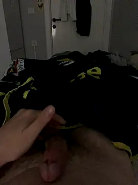 Snapshot of Erenn34 chatting on September 2025 12:06:01 AM Erenn34 online show from September 2025 12:06:01 AM