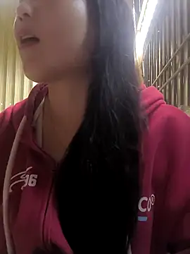 Snapshot of Sweetlove_77 chatting on December 2025 02:38:02 AM Sweetlove 77 online show from December 2025 02:38:02 AM