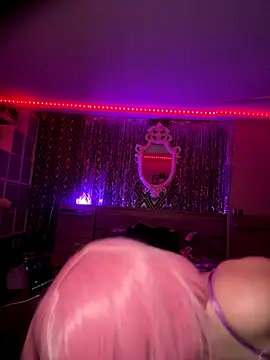 Snapshot of avacrush chatting on October 2025 01:37:02 AM avacrush online show from October 2025 01:37:02 AM