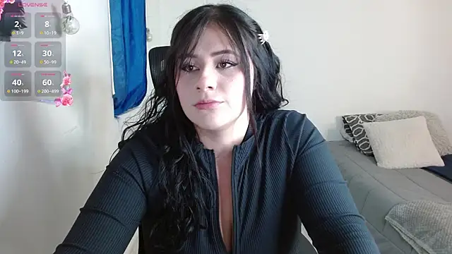 eligom1 online show from October 2025 09:48:02 PM