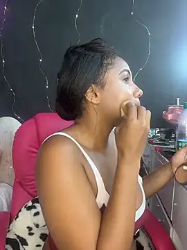 AlisonHoot69 online show from October 2025 04:02:02 AM