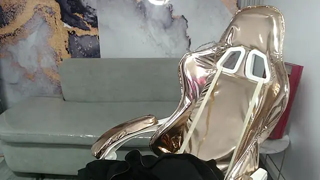 Cristal v 1 online show from February 2025 03:01:02 AM