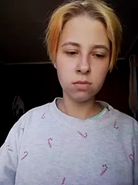 Gussie Bridie online show from April 2026 03:45:02 AM