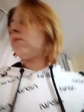 Gussie Bridie online show from November 2025 09:13:01 AM