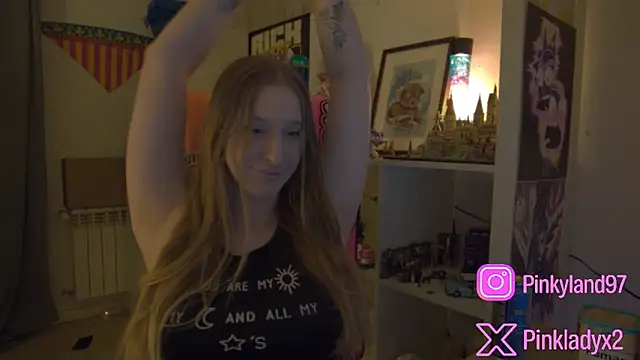 Snapshot of Pinkyladyxxx chatting on April 2026 07:48:01 PM Pinkyladyxxx online show from April 2026 07:48:01 PM