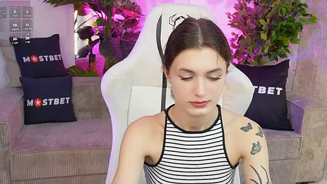 Britney054 online show from December 2024 11:34:02 PM