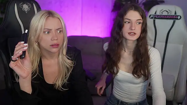 Britney054 online show from February 2026 04:20:02 PM