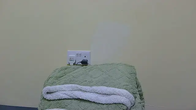 jeyberrie online show from July 2026 09:30:02 PM